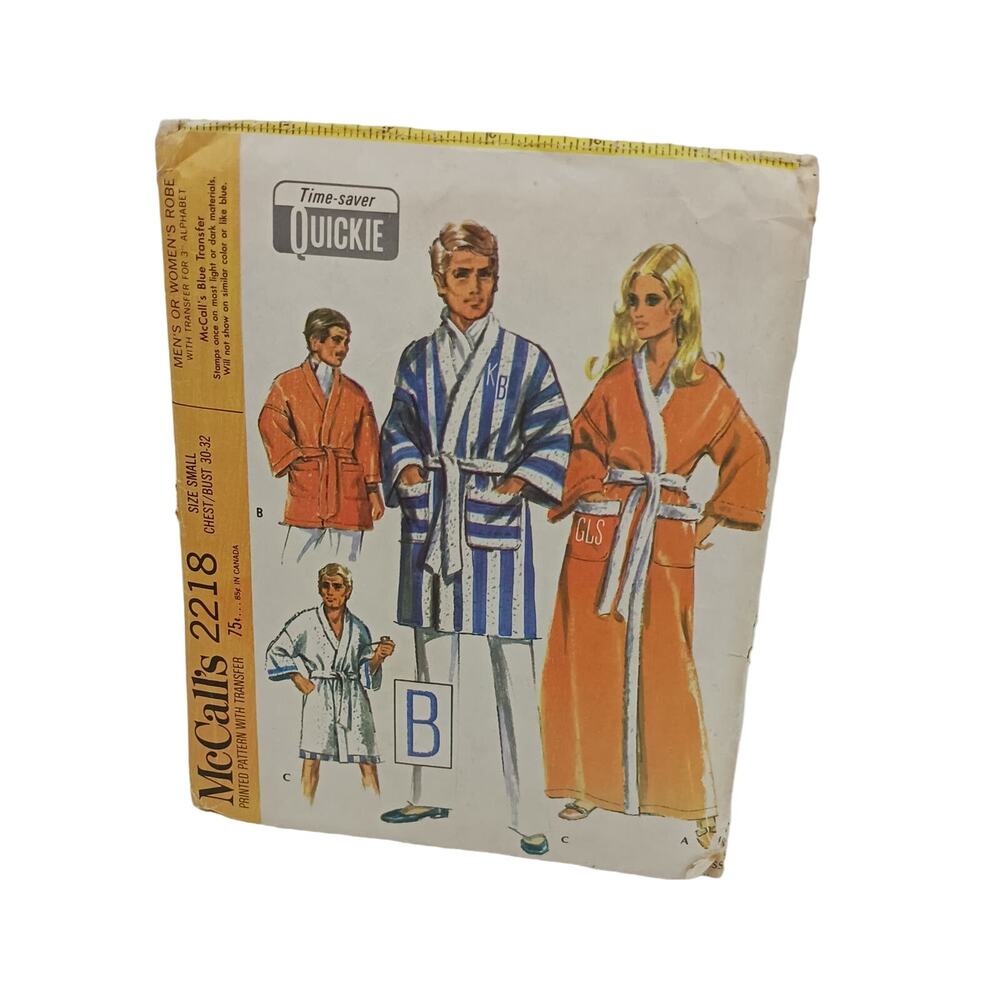 Vintage McCalls 2218 Men Or Women Robe Size Small Chest Bust 30"-32"